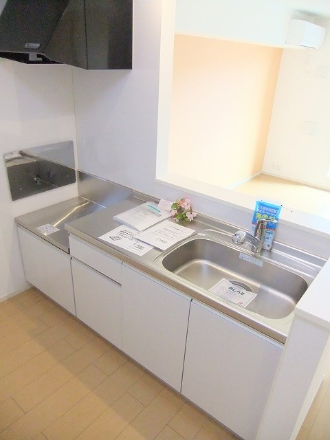 キッチン　こちらの物件はMODE不動産なら割引対象の１部屋です。