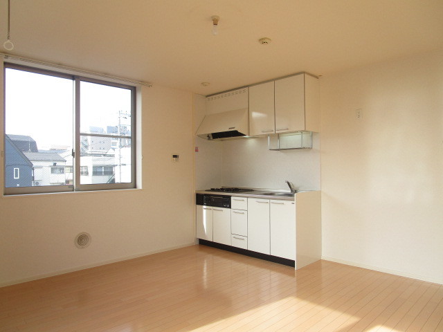 居室・リビング　★ＬＤＫ１１．２帖★