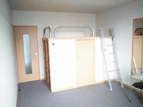 その他部屋・スペース　２階は絨毯になります。