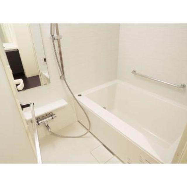 バス・シャワールーム　※写真は同タイプ住戸です。