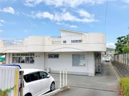 幼稚園・保育園　鷹岡保育園（幼稚園・保育園）まで908m