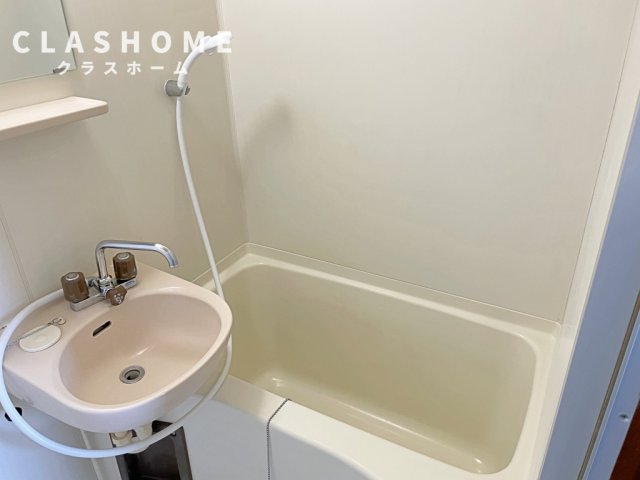 バス・シャワールーム　同物件の別部屋になります。