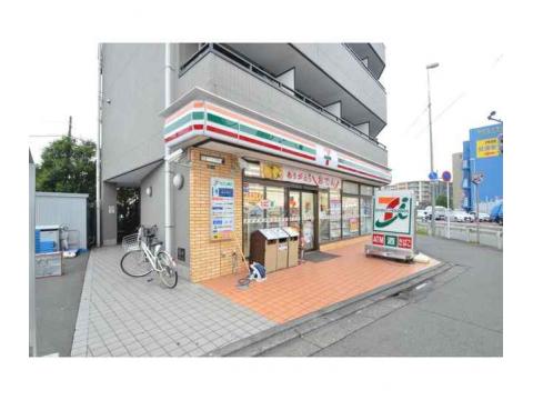 コンビニ　セブン-イレブン 川崎大師駅北店（コンビニ）まで941m
