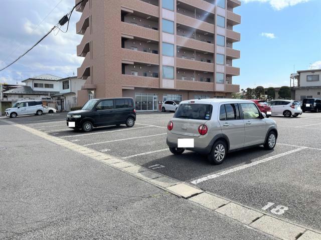 駐車場　駐車場