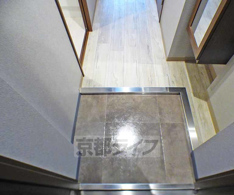 玄関　玄関です。