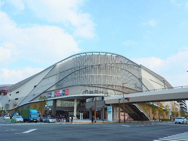 ショッピングセンター　マークイズ福岡ももち（ショッピングセンター）まで1028m