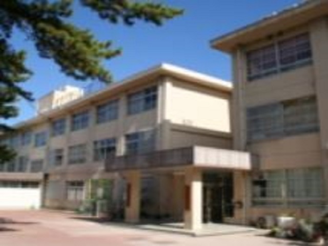 中学校　福岡市立百道中学校（中学校）まで1117m