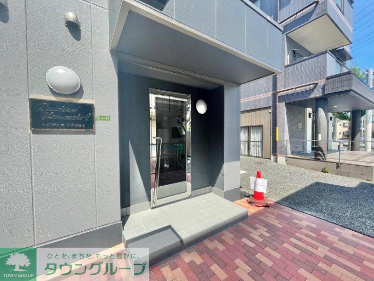 エントランス　エントランス