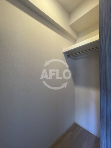 収納　リビオメゾン新大阪　　ウォークインクローゼット