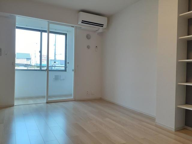 居室・リビング　使いやすいリビングです