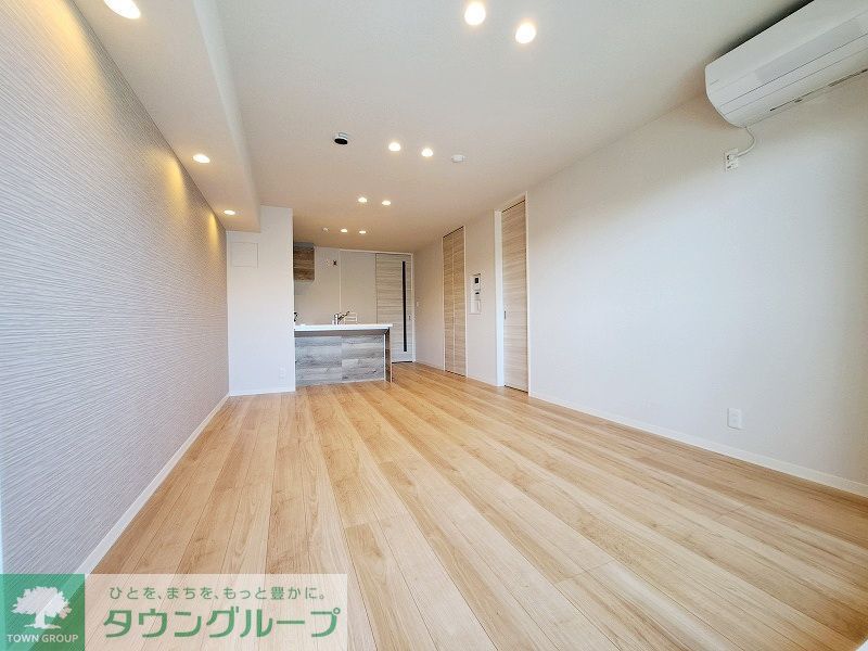 居室・リビング　エントランス