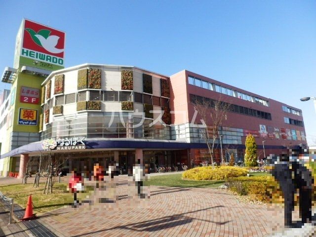 ショッピングセンター　平和堂なるぱーく店（ショッピングセンター）まで187m