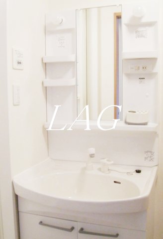 洗面設備　独立洗面台です。