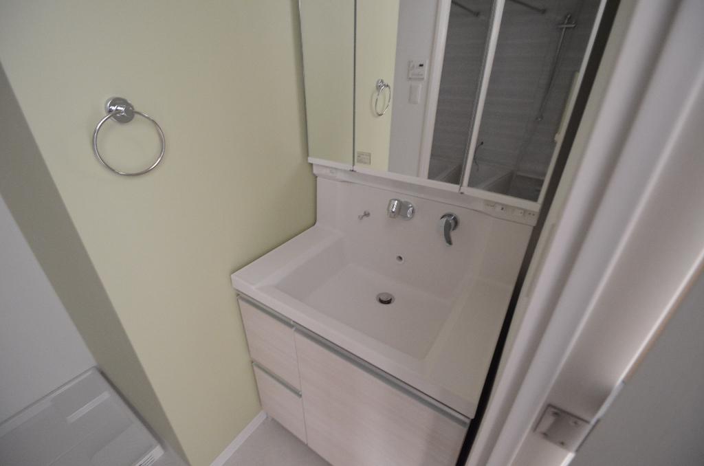 洗面設備　洗髪洗面化粧台