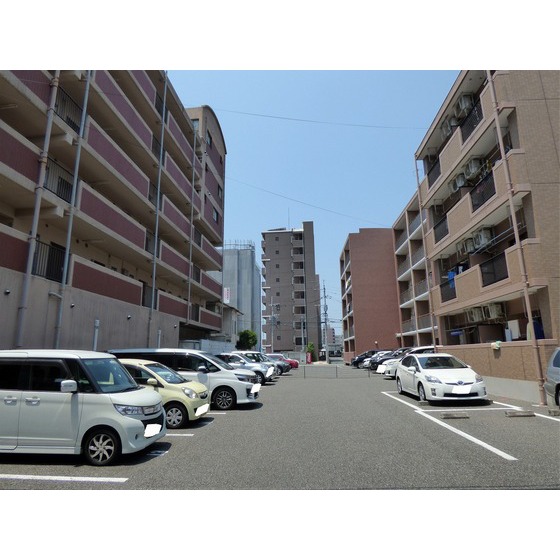 駐車場　現状優先