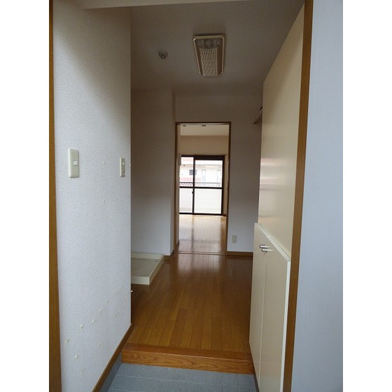 玄関　現状優先