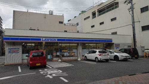 コンビニ　ローソン中村水主町店（コンビニ）まで200m