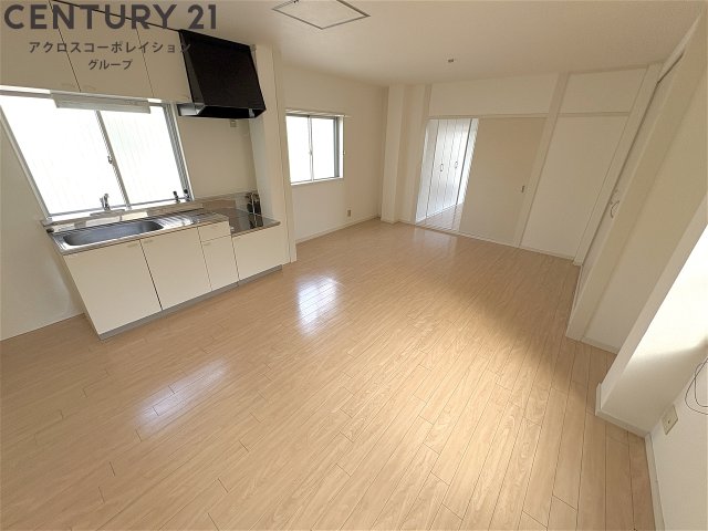 居室・リビング　綺麗で広々のリビング！