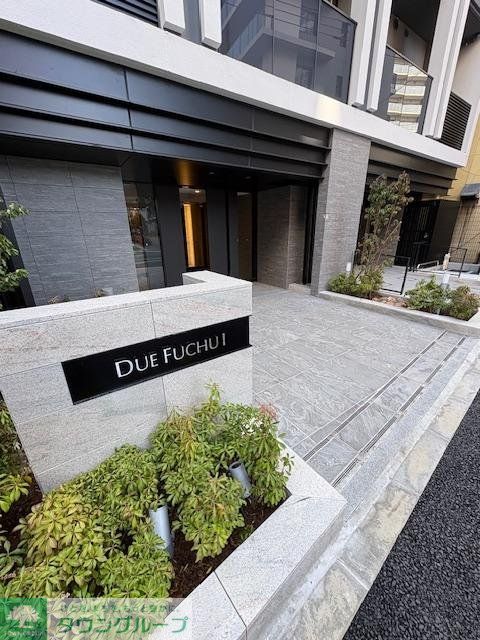 エントランス　庭