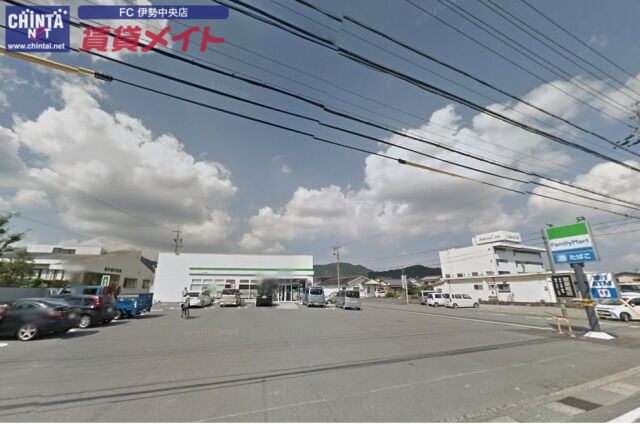 コンビニ　ファミリーマートくりはら度会店（コンビニ）まで118m