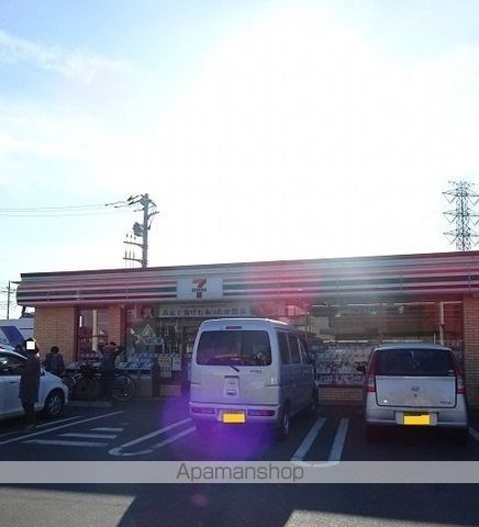 コンビニ　セブンイレブン（コンビニ）まで450m