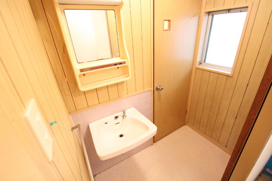 洗面設備　※別部屋の写真です