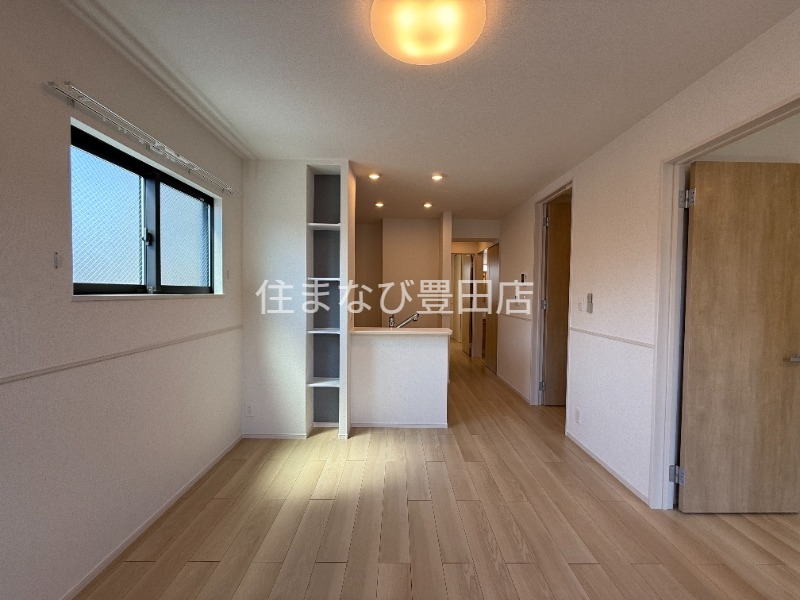 居室・リビング　同型完成モデル