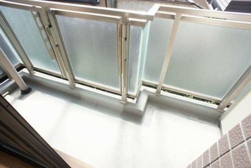 バルコニー　※同仕様写真