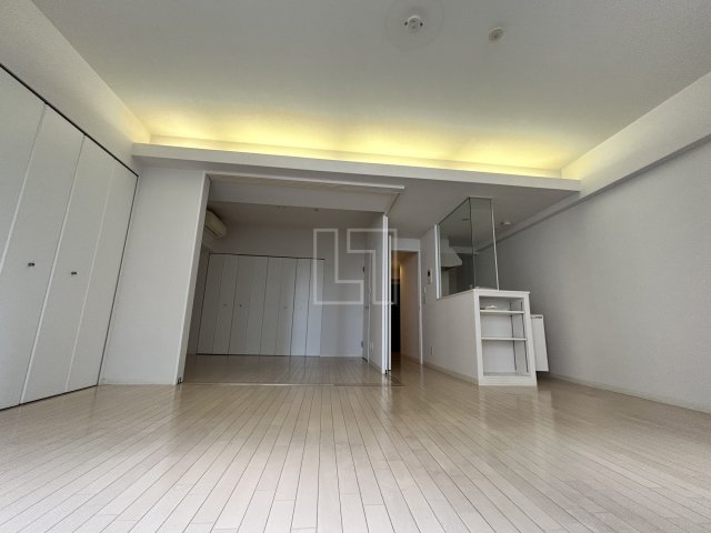 居室・リビング　キャピトル安堂寺　リビング・ダイニングスペース