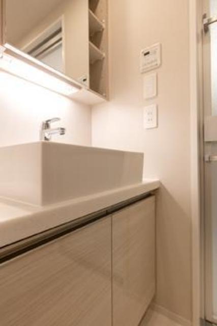 洗面設備　※写真は同タイプ住戸です。