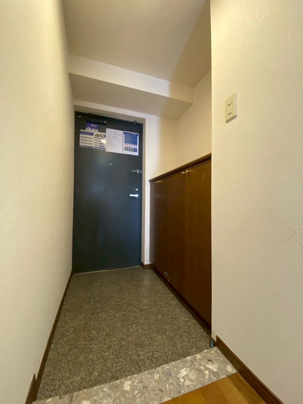 玄関　※参考写真