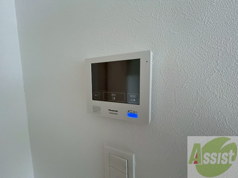 セキュリティ　ＴＶモニター付インターホンです。来客者の顔が見えるので安心！