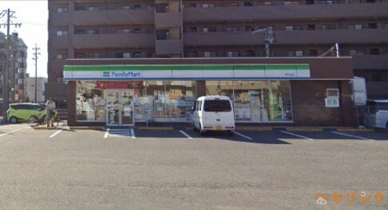 コンビニ　ファミリーマート瀬戸北山店（コンビニ）まで972m