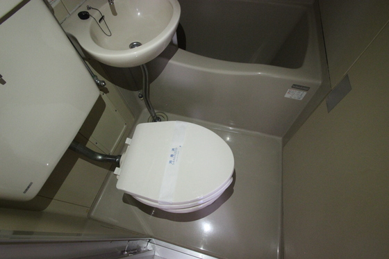 トイレ　※別号室の写真です。