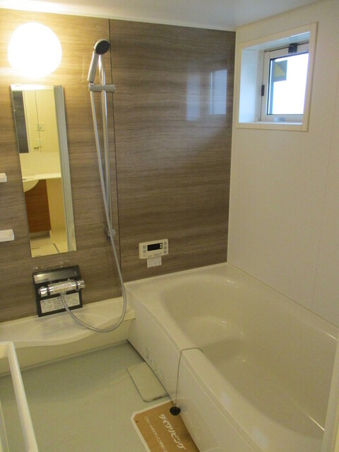 バス・シャワールーム　浴室
