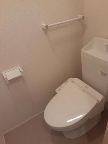 トイレ　コンパクトで使いやすいトイレです