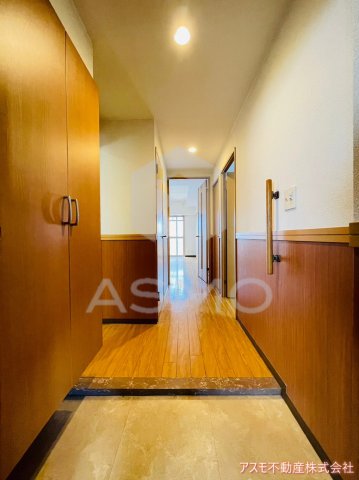 玄関　同マンション別部屋　参考写真