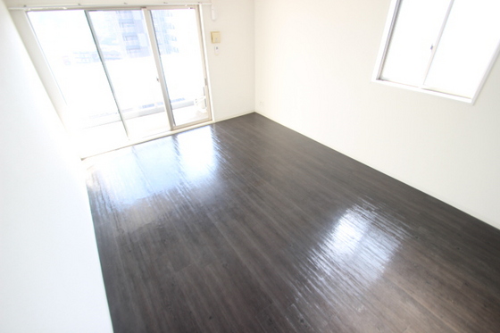 居室・リビング　※別部屋の写真です