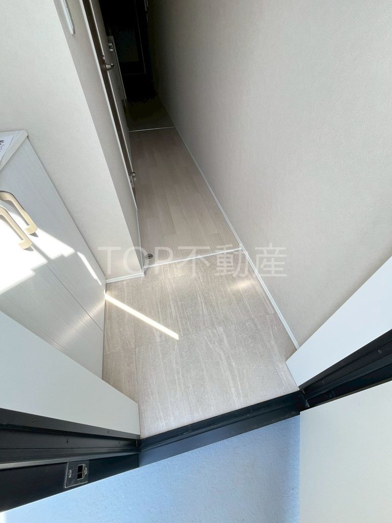 玄関　バルコニー