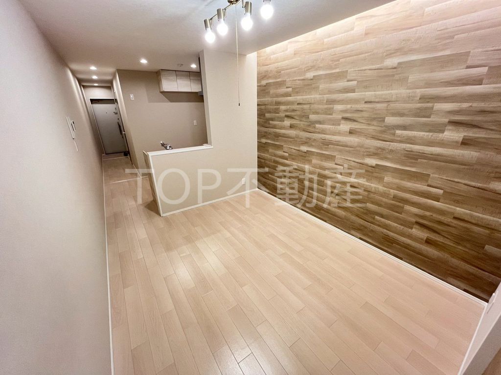 居室・リビング　エントランス