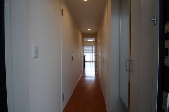 玄関　※他号室の写真です