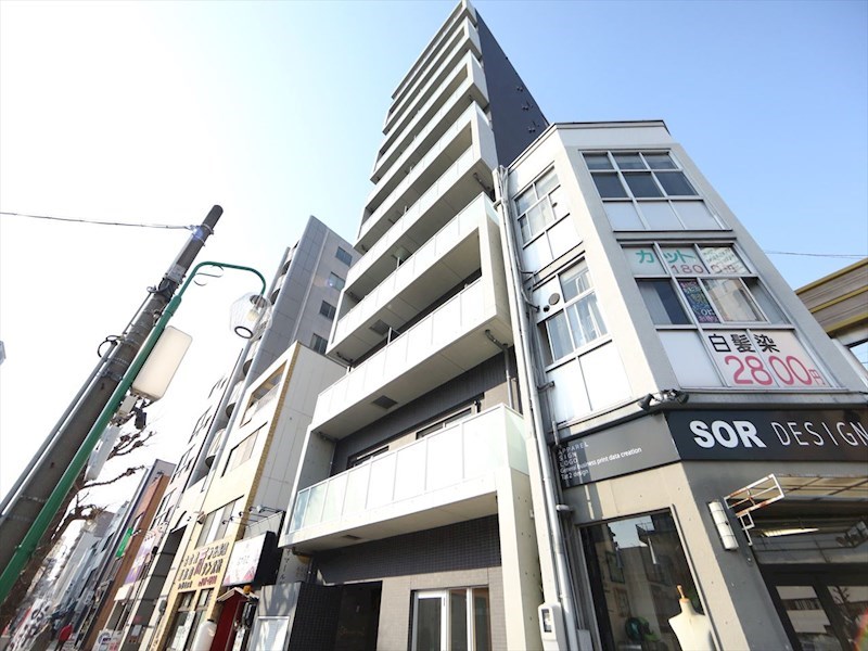 建物外観　外観　オートロック付　宅配ＢＯＸ有り　防犯カメラ付