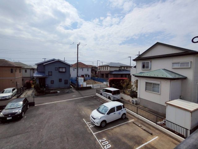 駐車場　敷地内に駐車場がございます！