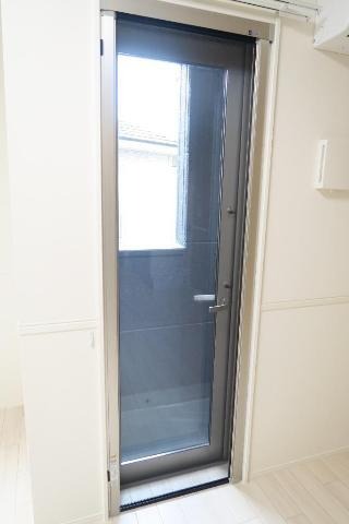 バルコニー　洗濯物はこちらへどうぞ。