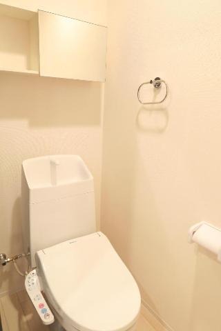 トイレ　落ち着く空間ですね。