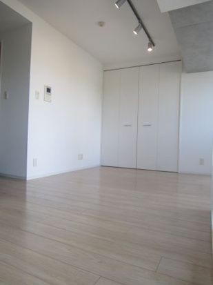 居室・リビング　☆大きな窓のあるリビング☆