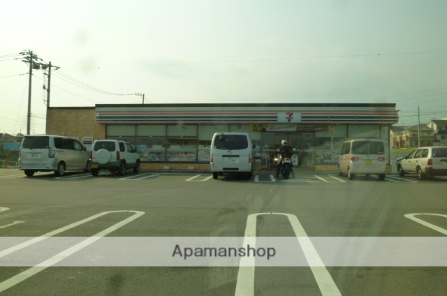 コンビニ　セブンイレブン（コンビニ）まで450m