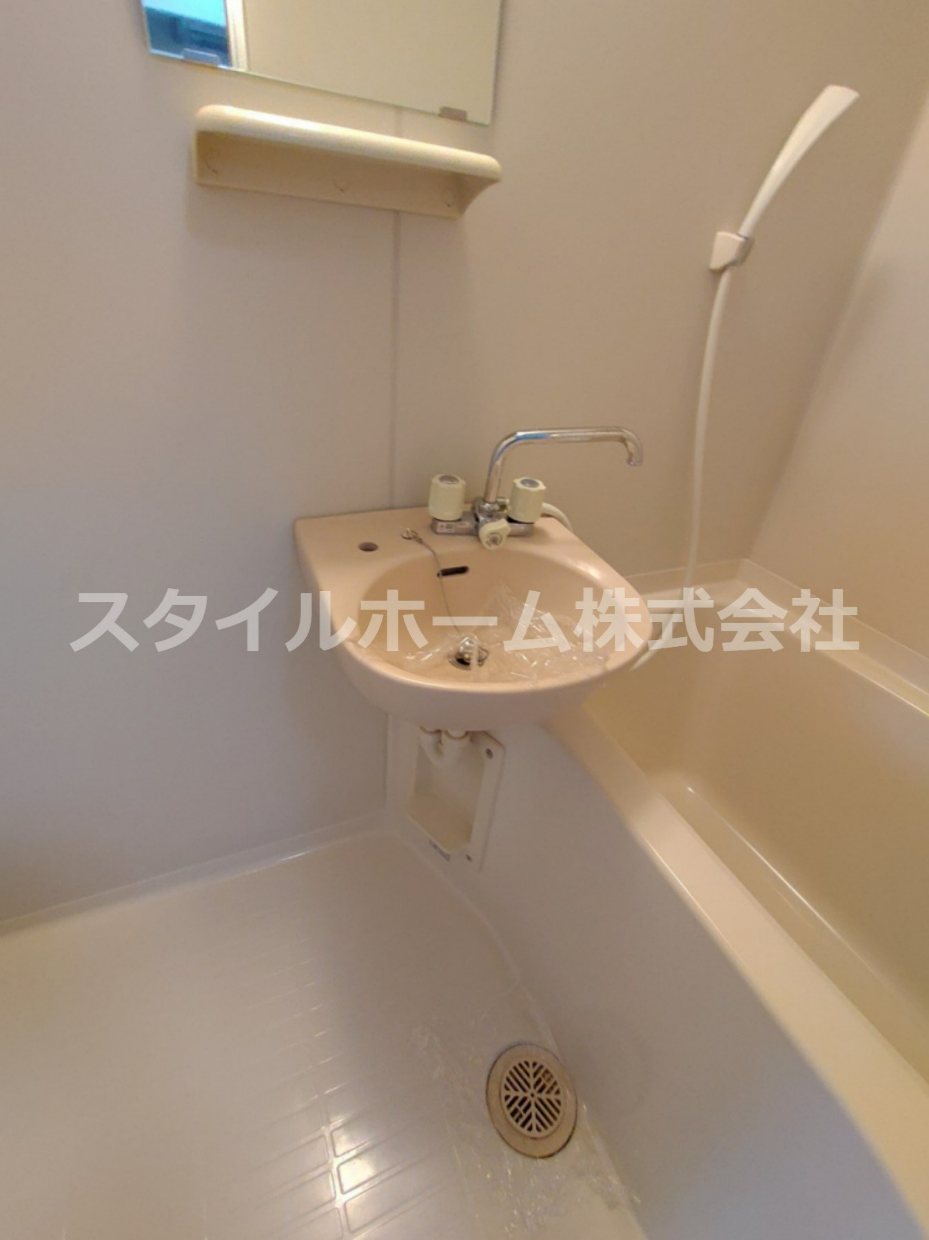 洗面設備　別部屋写真です。