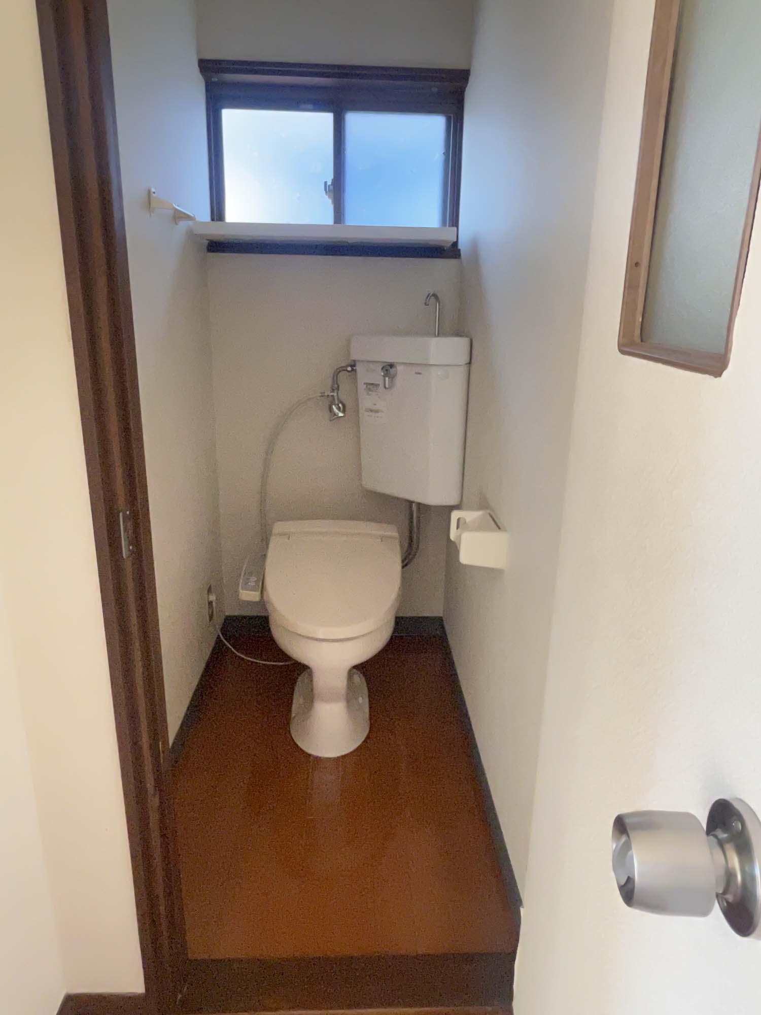 南郷アパートのトイレ写真