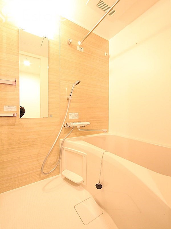 バス・シャワールーム　バスルーム